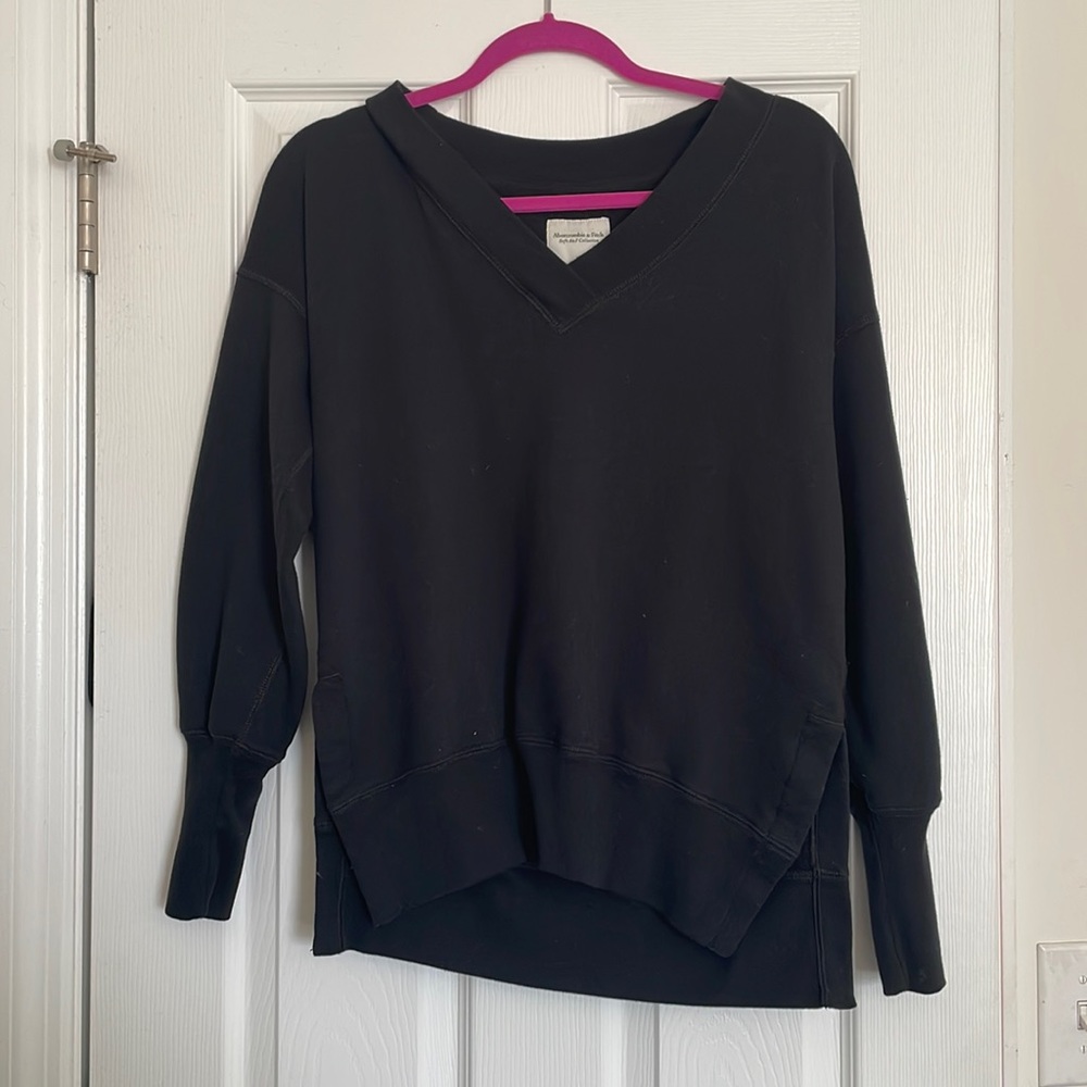 Abercrombie Split-Hem Tunic V-Neck Sweatshirt